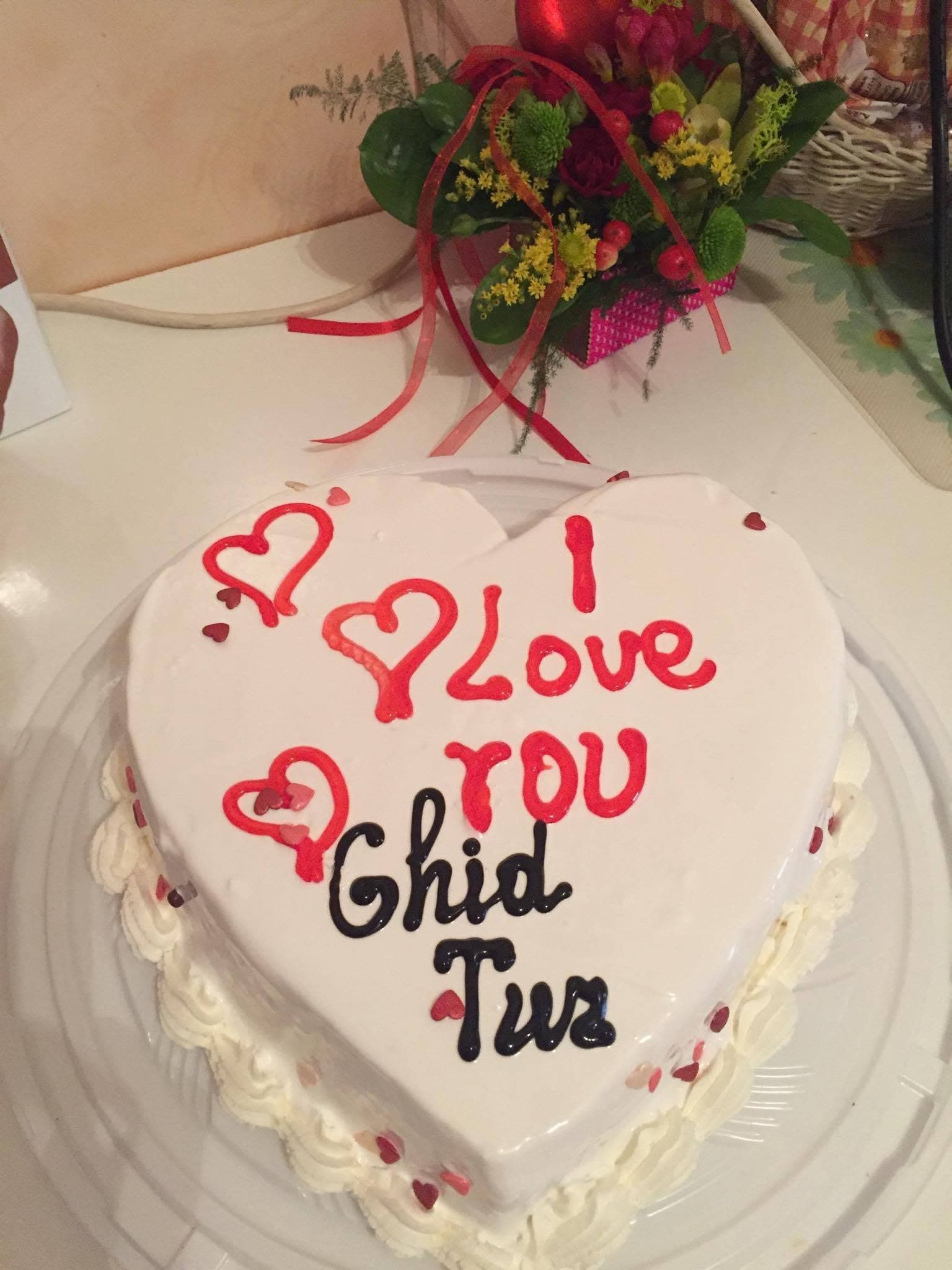 A sweet greeting: “I love you, GhidTur”.