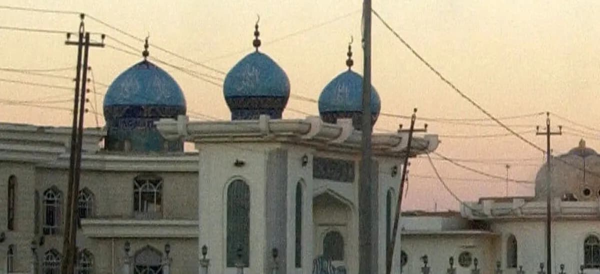 Ирак: Wikivoyage banner for Baghdad Belts. Cropped from this PD-licensed picture: https://commons.wikimedia.org/wiki/File%3AUS_Navy_041213-N-4614W-036_Smoke_rises_from_sporadic_fighting_between_U.S._Marines_and_insurgents_inside_the_city_of_Fallujah%2C_Ira