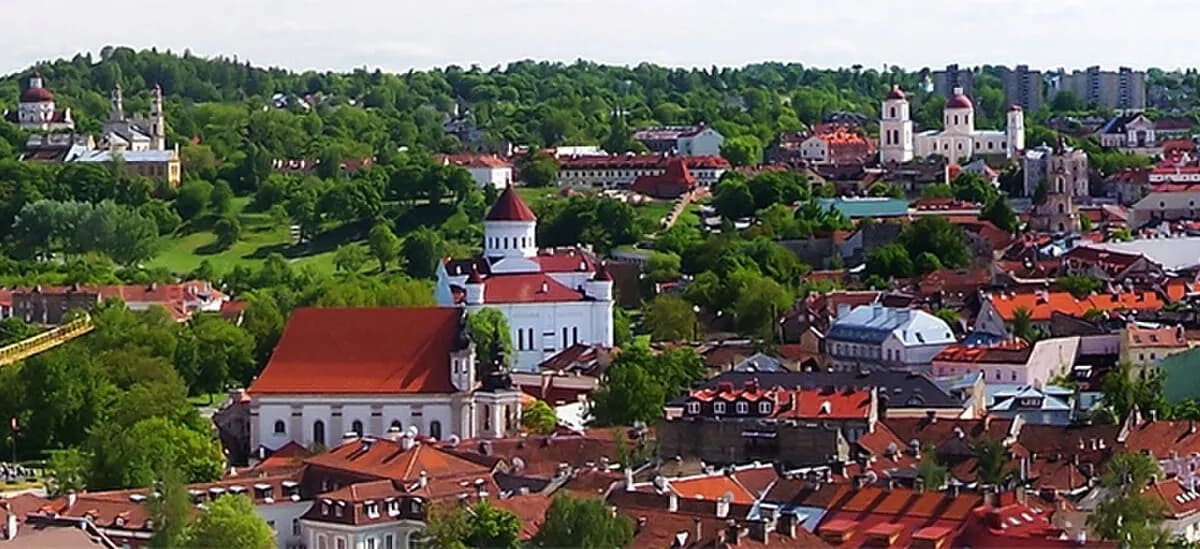 Литва: Wikivoyage banner: Panorama of Vilnius (Lithuania).