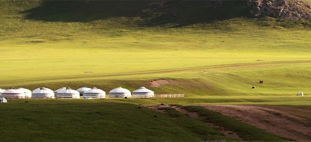 Монголия: Wikivoyage banner: Mongolian landscape
